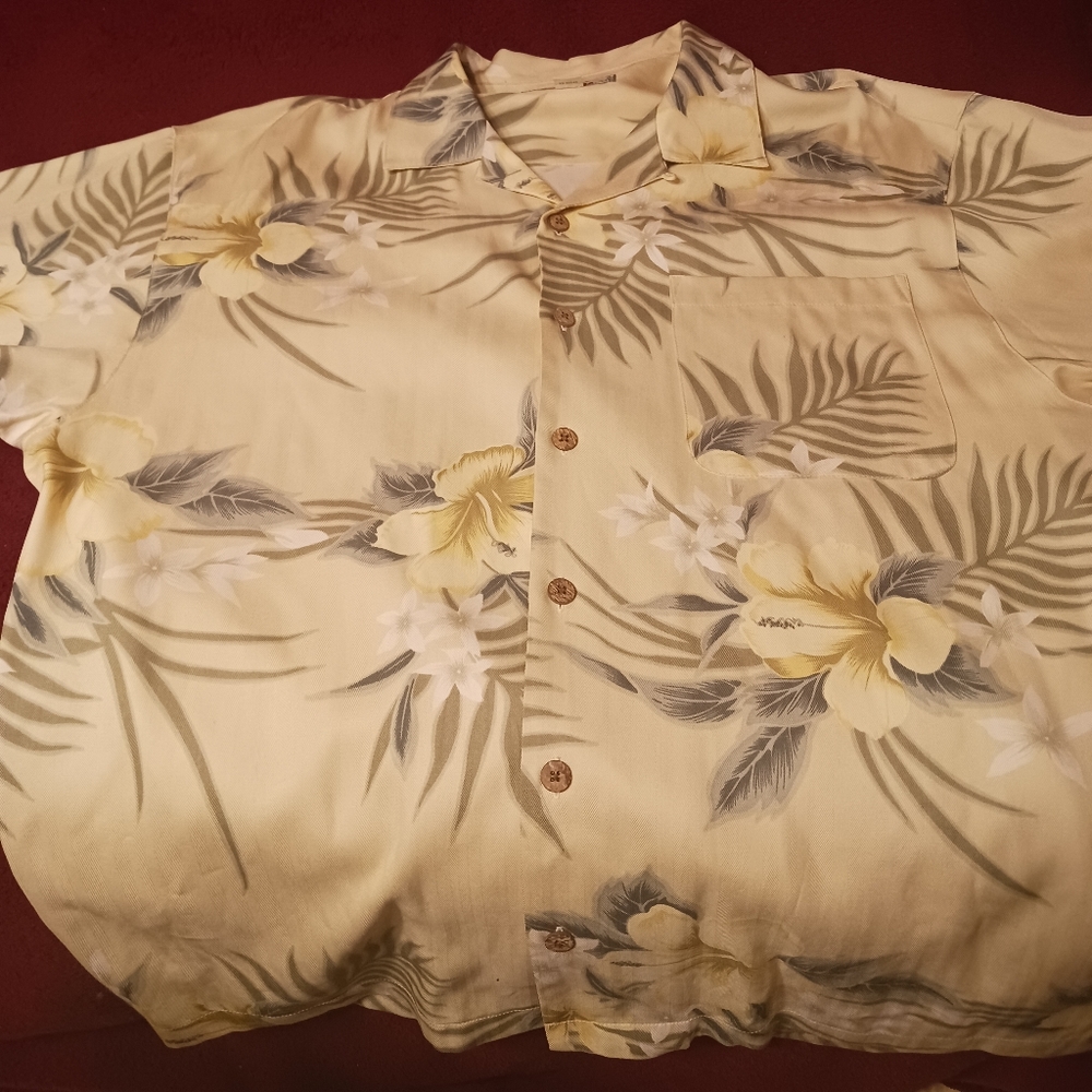 Tommy bahama shirt l